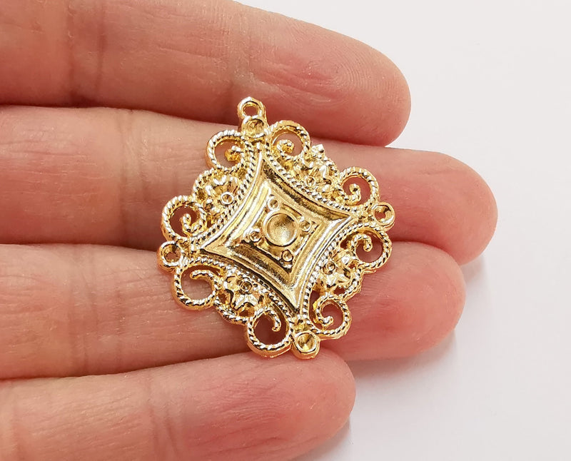 2 Gold Charms Cabochon Bezel Gold Plated Charms  (37x33 mm)  G21323