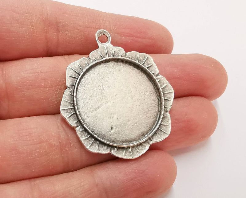 Flower Pendants Blank Resin Bezel Mosaic Mountings Antique Silver Plated Pendant Cabochon (43x37mm)( 27 mm Bezel Inner Size)  G21351