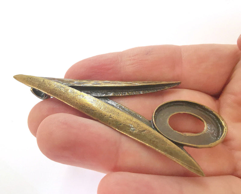 Antique Bronze Pendant Blank Cabochon Bezel Antique Bronze Plated (88x35mm)(24x17mm Blank)  G21438