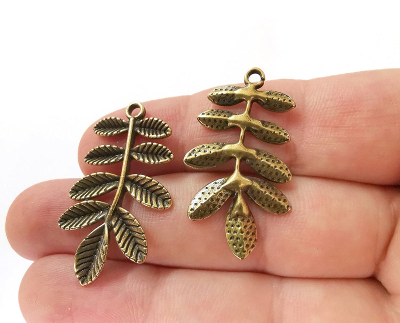 2 Leaves - Branch Charms Antique Bronze Plated Charms (38x21mm)  G21444