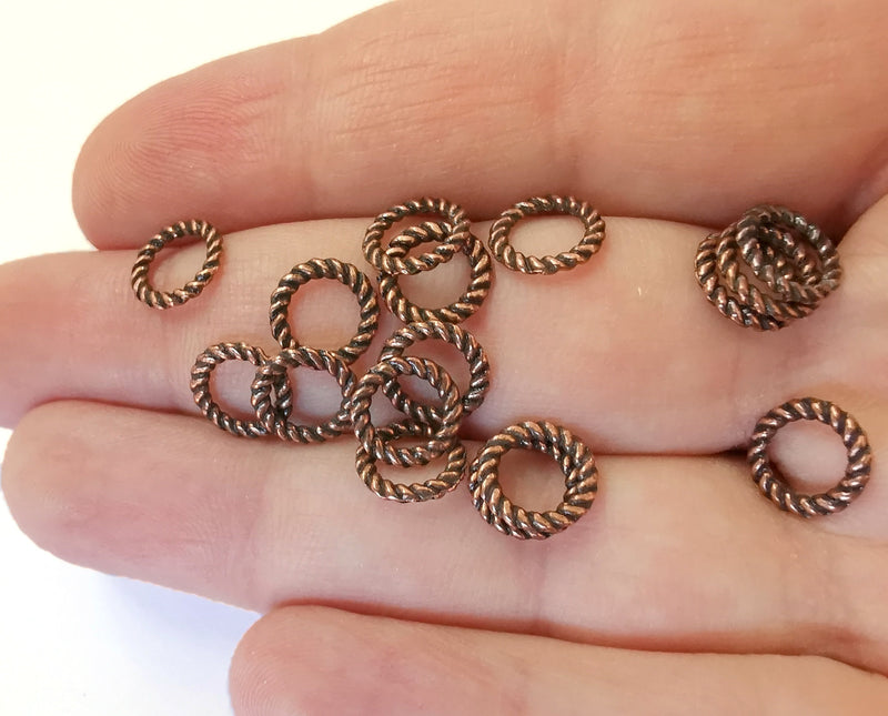 20 Twisted Circle Findings Antique Copper Plated Circle (10 mm)  G21456