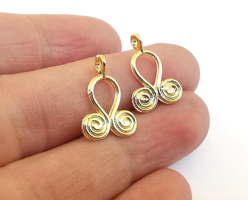 10 Spirals Charms 24k Shiny Gold Charms (20x14mm)  G21562