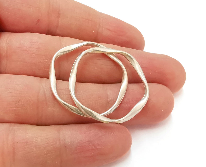 5 Circle Connector Antique Silver Plated Circle (31mm) G26839