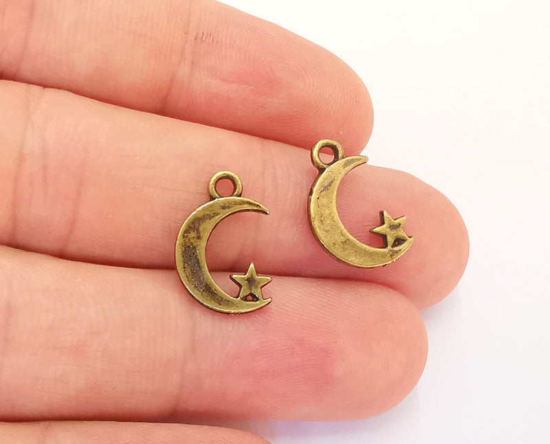 20 Crescent Star Charms Antique Bronze Plated Charms (17x11mm)  G22278
