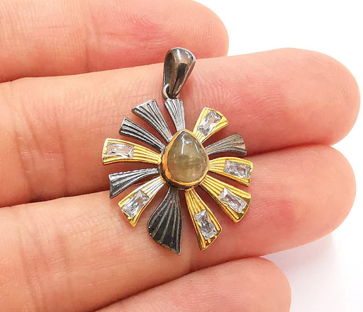 Sterling Silver Pendant 925 Oxidized and Gold Plated Silver Pendant with Labradorite Stone , Charms (31x23mm) ARG21707