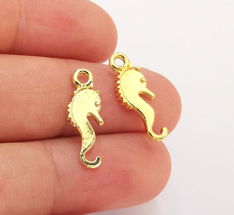 10 Shiny Gold Seahorse (Double Sided) Charms 24k Shiny Gold Charms (21x8mm)  G22341