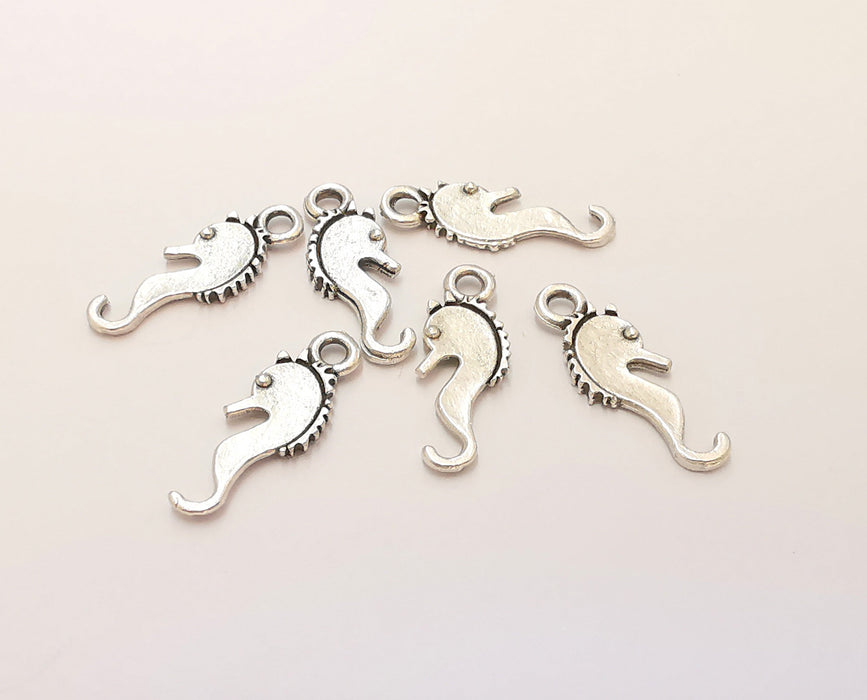 10 Seahorse Charms Antique Silver Plated Charms (21x8mm)  G21825