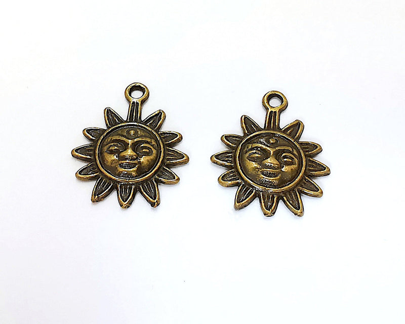 10 Sun Charms Antique Bronze Plated Charms (20x16mm)  G21952