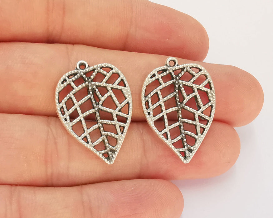 4 Leaf Charms Antique Silver Plated Charms (29x20mm) G22541