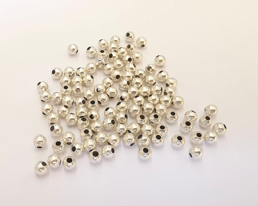 20 Silver Round Beads Antique Silver Plated Beads (4mm) G22645