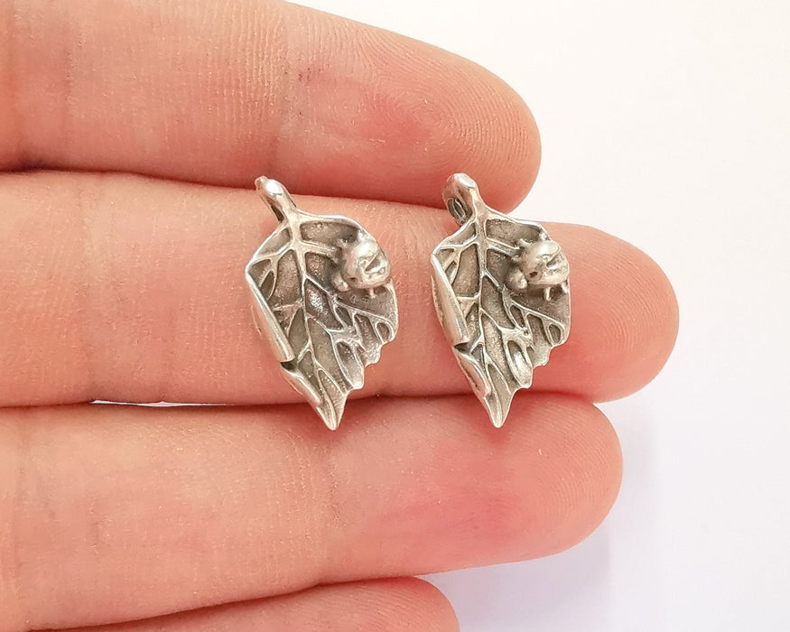 5 Leaf Charms Antique Silver Plated Charms (23x13mm) G22244