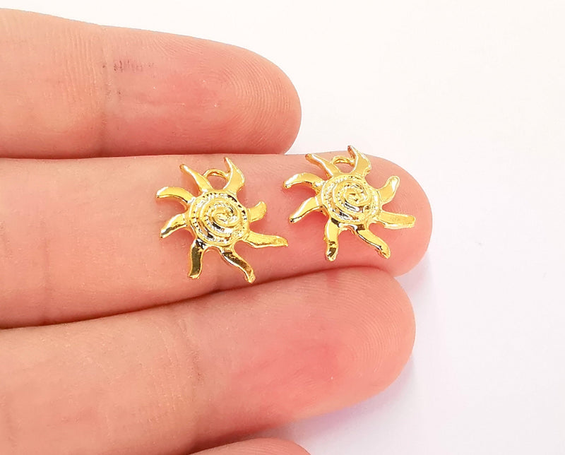 5 Sun Charms Shiny Gold Plated Charms (15mm)  G22256