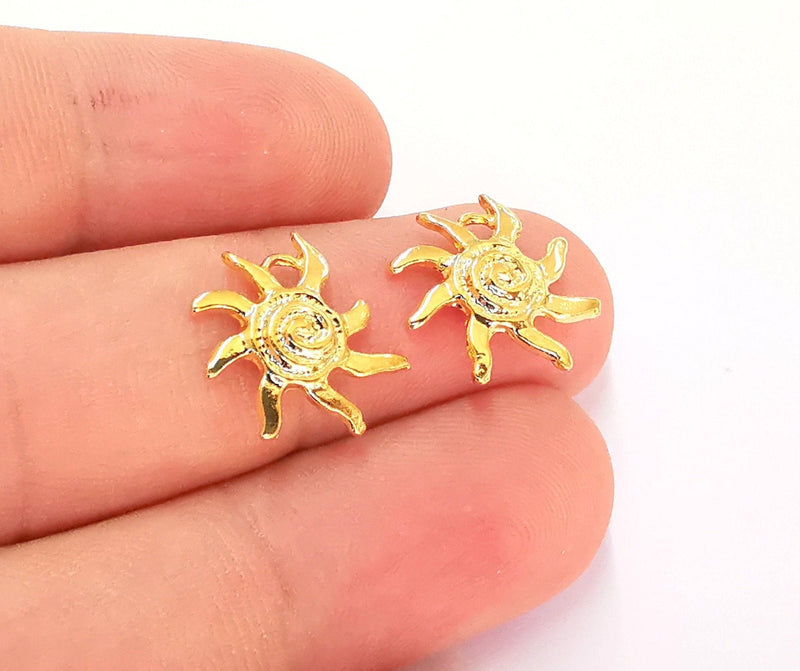 5 Sun Charms Shiny Gold Plated Charms (15mm)  G22256