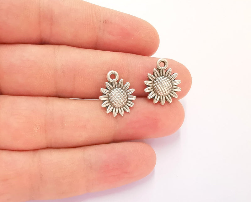 10 Flower Charms Antique Silver Plated Charms (18x14mm)  G22269