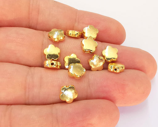 5 Flower Charms 24K Shiny Gold Plated Beads (8mm)  G22675