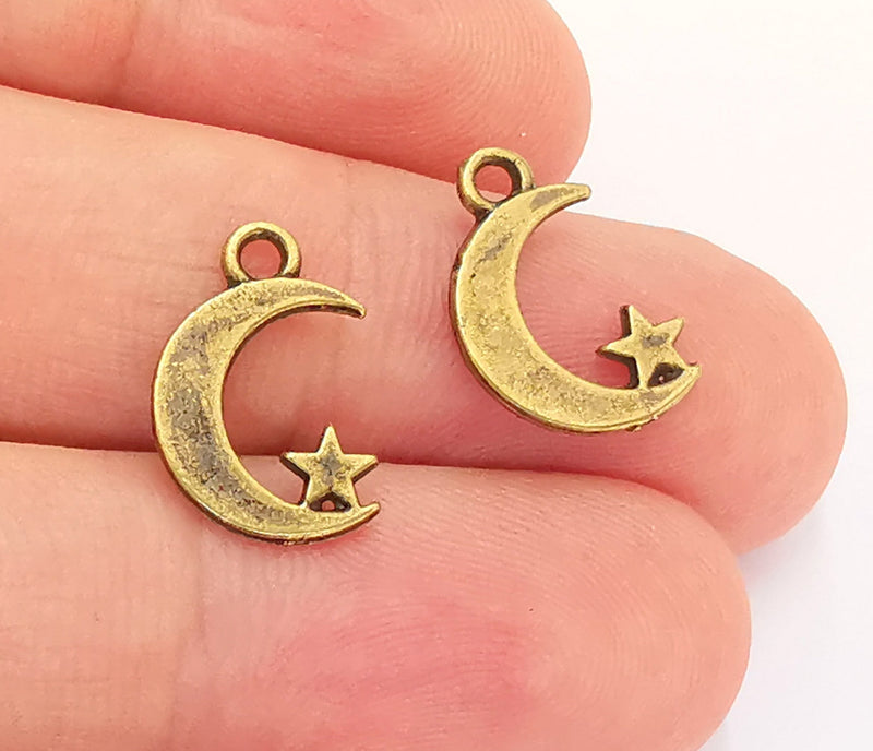 20 Crescent Star Charms Antique Bronze Plated Charms (17x11mm)  G22278