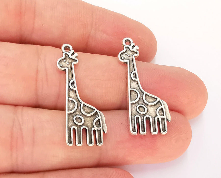 4 Giraffe Charms Antique Silver Plated Charms (31x12mm)  G22731