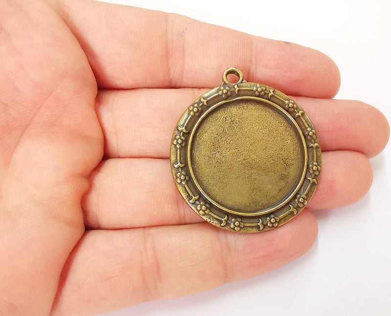 Flowers Frame Pendant Blank Antique Bronze Plated Pendant (42x40mm) (29mm Blank Size)  G22767