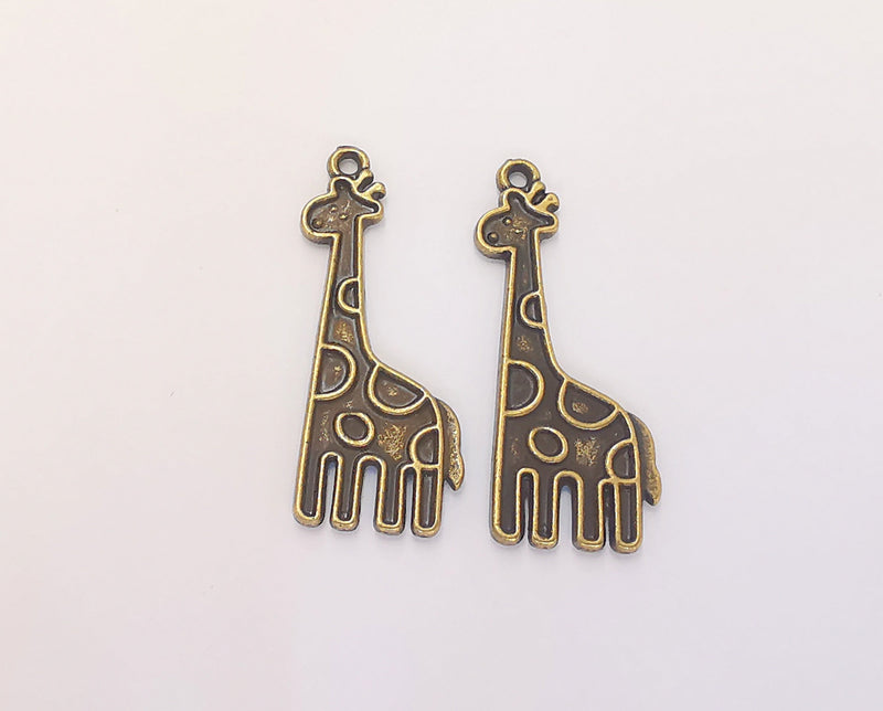 4 Giraffe Charms Antique Bronze Plated Charms (31x12mm)  G22791