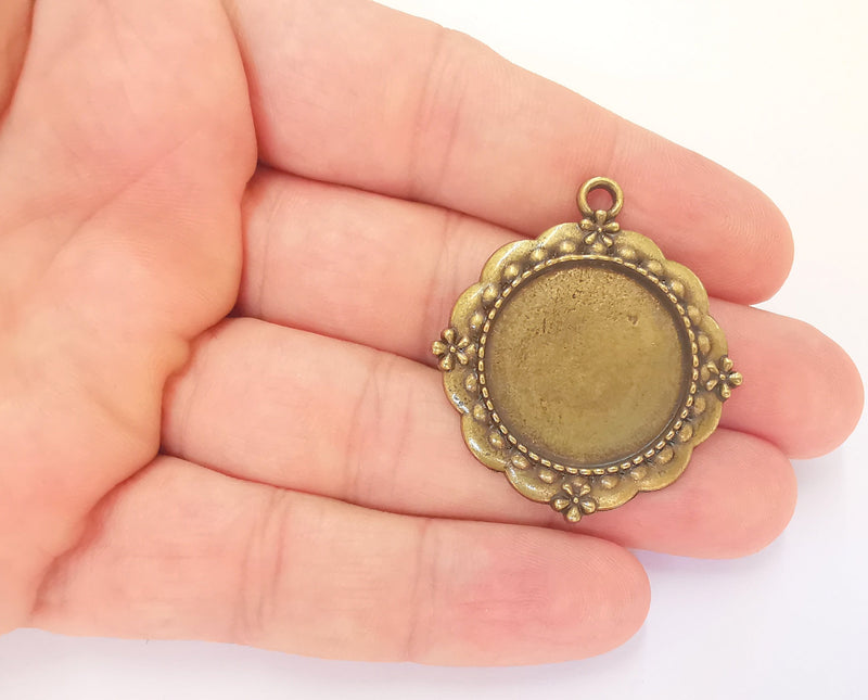 Flowers Frame Pendant Blank Antique Bronze Plated Pendant (42x37mm) (24mm Blank Size)  G22812
