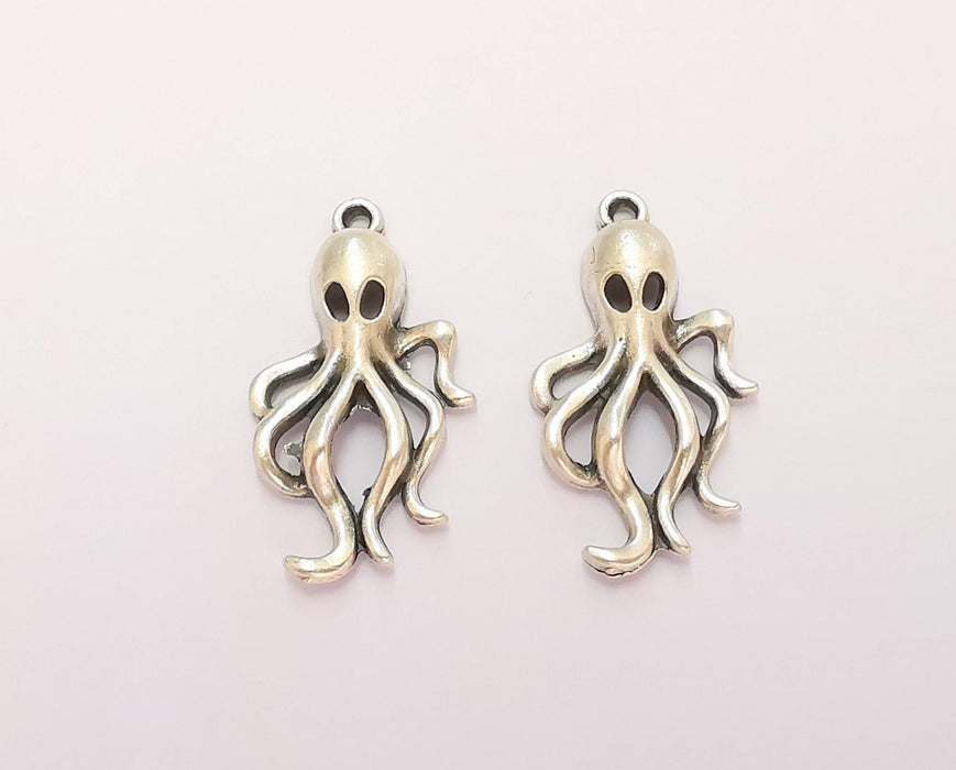 4 Octopus Charms Antique Silver Plated Charms (31x17mm)  G22504