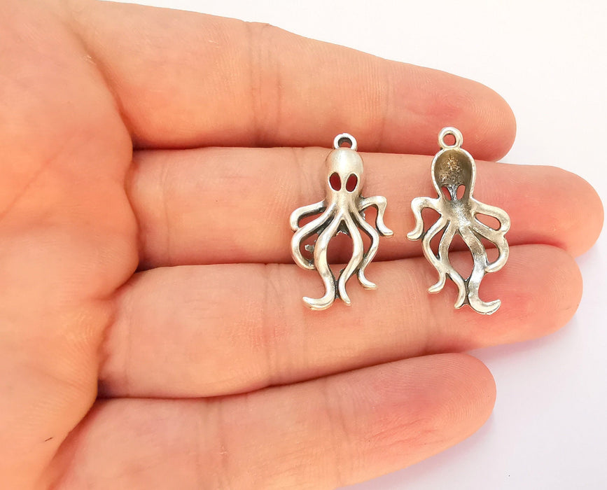 4 Octopus Charms Antique Silver Plated Charms (31x17mm)  G22504