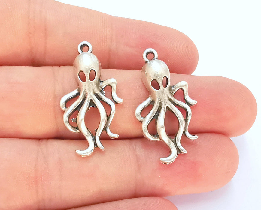 4 Octopus Charms Antique Silver Plated Charms (31x17mm)  G22504