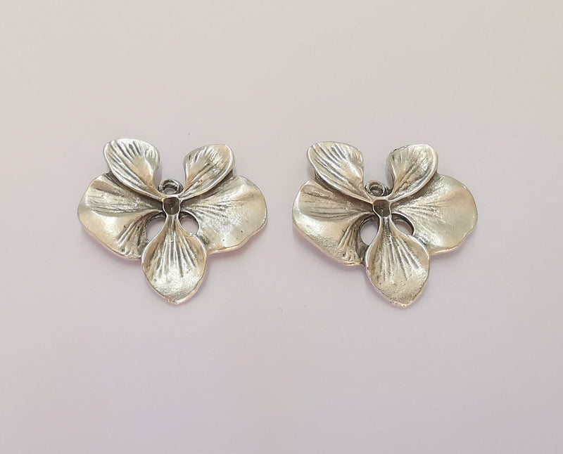 2 Flowers Charms Antique Silver Plated Charms (29x27mm) G22507