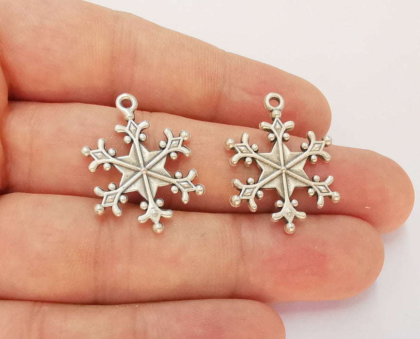 4 Snow Flake Charms Antique Silver Plated Charms (28x21mm) G22513