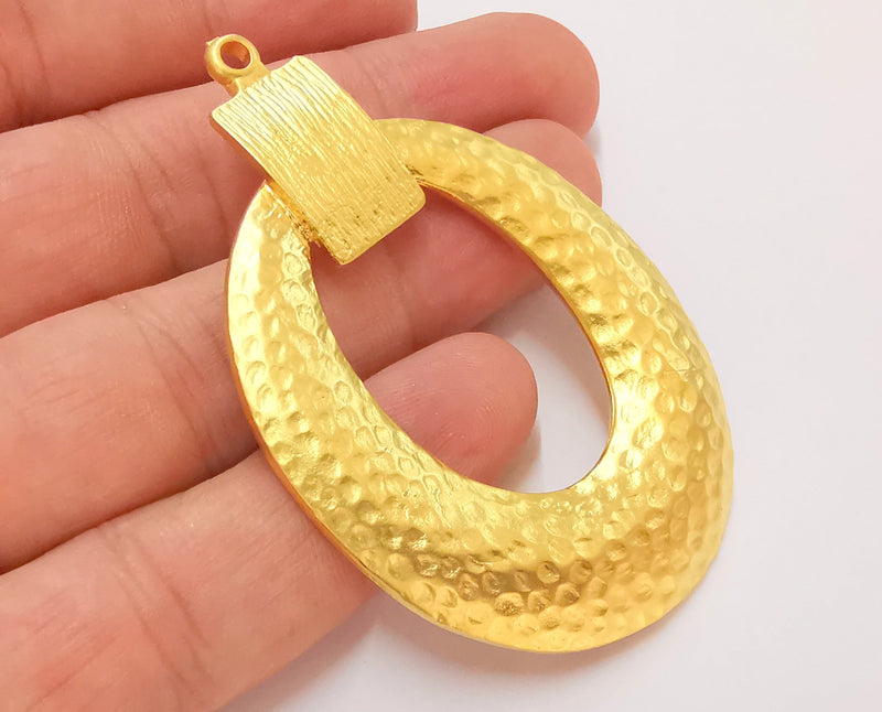 Hammered Pendant Gold Plated Pendant (70x48mm) G22973