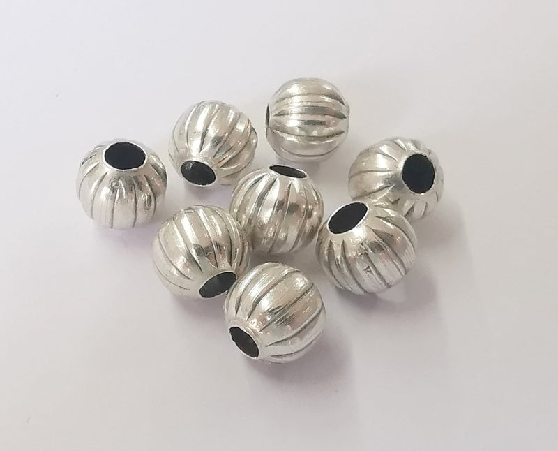 10 Silver Round Beads Antique Silver Plated Beads (10mm) G25799