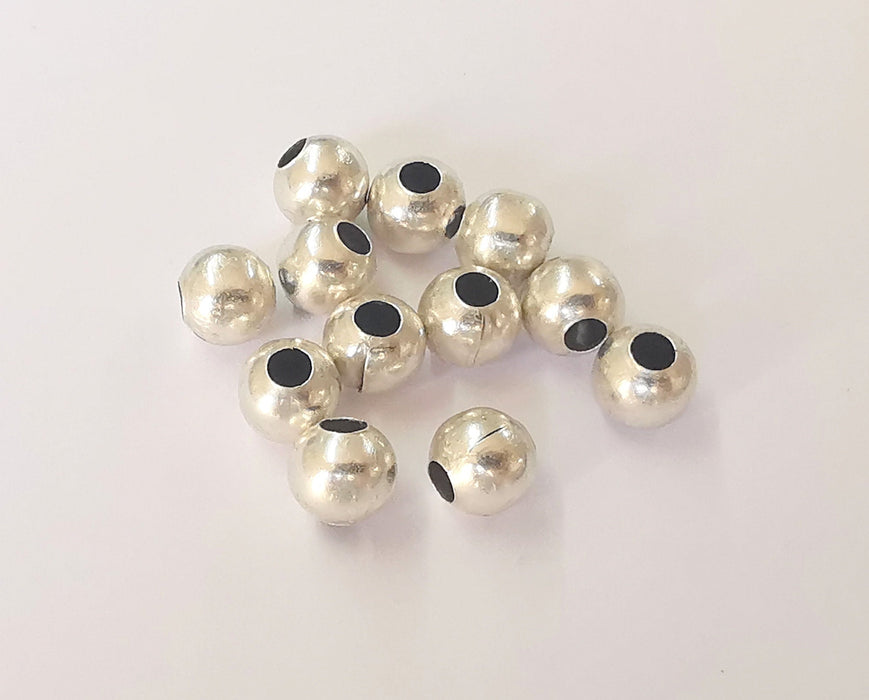10 Silver Round Beads Antique Silver Plated Beads (8mm) G23037