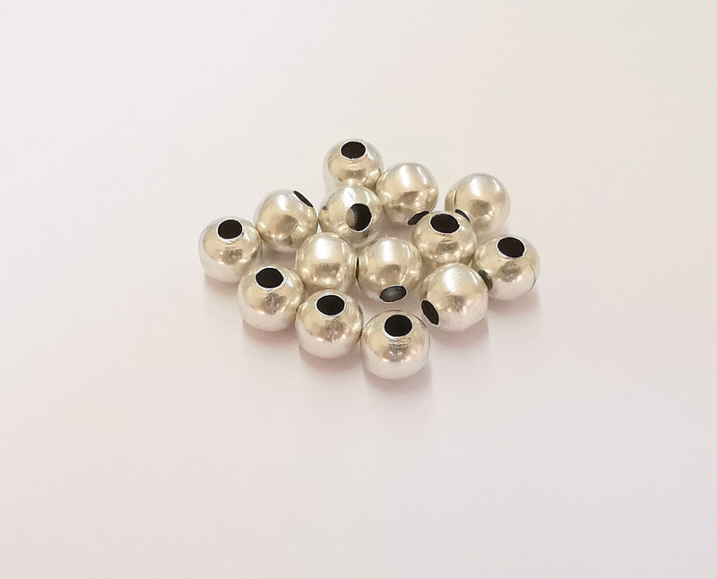 10 Silver Round Beads Antique Silver Plated Beads (10mm) G23057