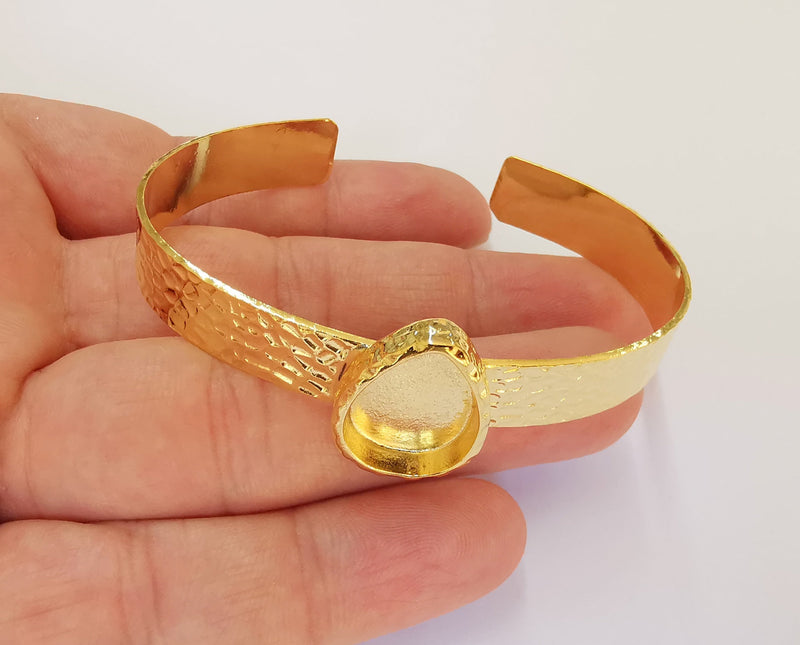 Bracelet Blank Resin Cuff Dry Flower inlay Blank Cuff Bezel Glass Cabochon Base Hammered Adjustable Shiny Gold Plated (18X13mm ) G23092