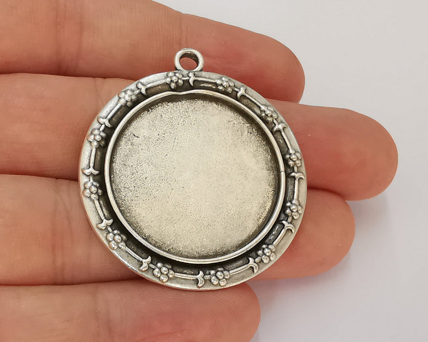 Flowers Frame Pendant Blank Antique Silver Plated Pendant (42x40mm) (29mm Blank Size)  G22714