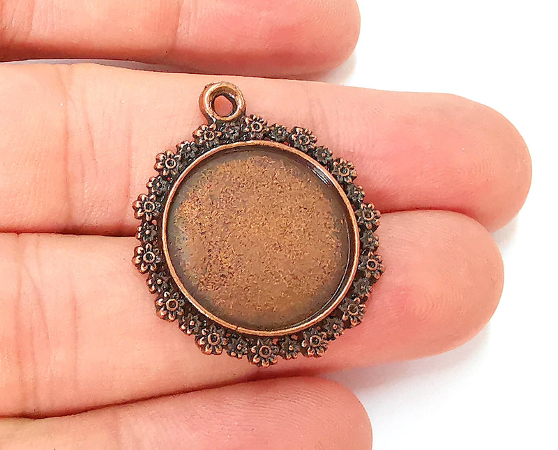 2 Flowers Frame Pendant Blank Antique Copper Plated Pendant (31x27mm) (20mm Blank Size)  G22746