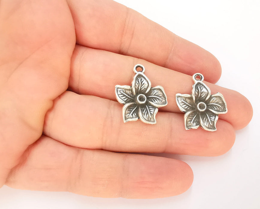 4 Flower Charms Bezel Blank Antique Silver Plated Charms (25x22mm)  G23160