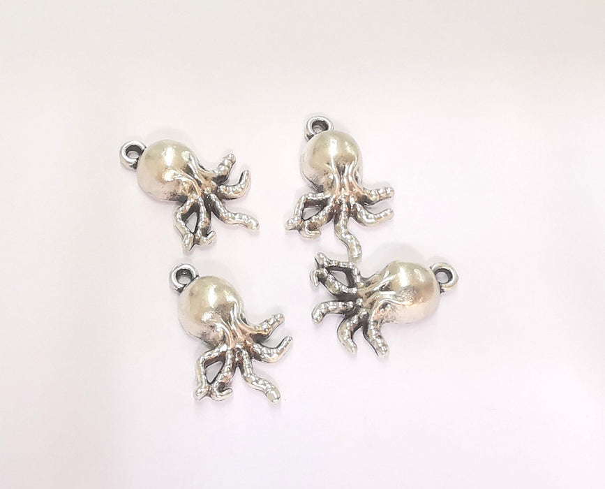 10 Octopus Charms Antique Silver Plated Charms (21x15mm)  G22820