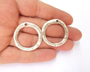 4 Silver Circle Charms Antique Silver Plated Charms (34 mm)  G23213