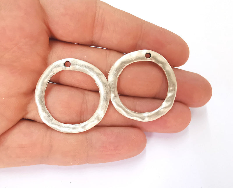 4 Silver Circle Charms Antique Silver Plated Charms (34 mm)  G23213
