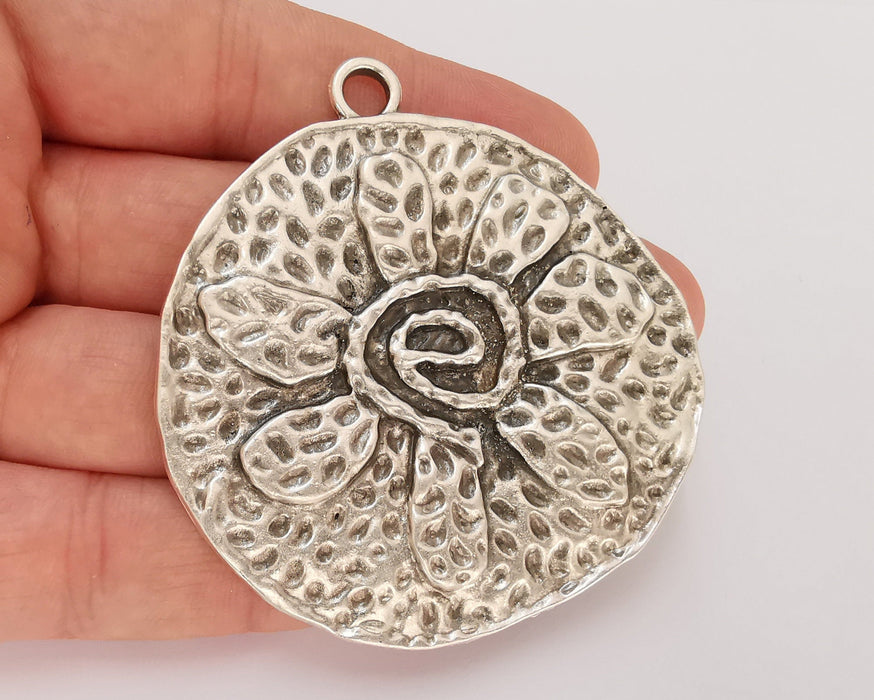 Hammered Flowers Pendant Antique Silver Plated Pendant (69x64mm)  G22869