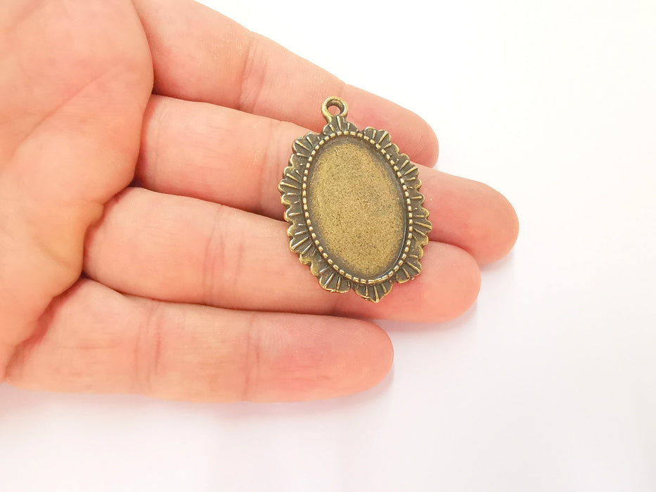 2 Frame Pendant Blank Antique Bronze Plated Pendant (43x29mm) (29x19mm Blank Size)  G23301
