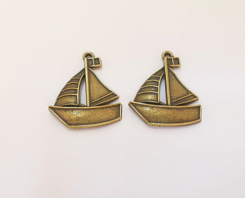 4 Sailing Ship Charms Antique Bronze Plated Charms (31x25mm)  G23319