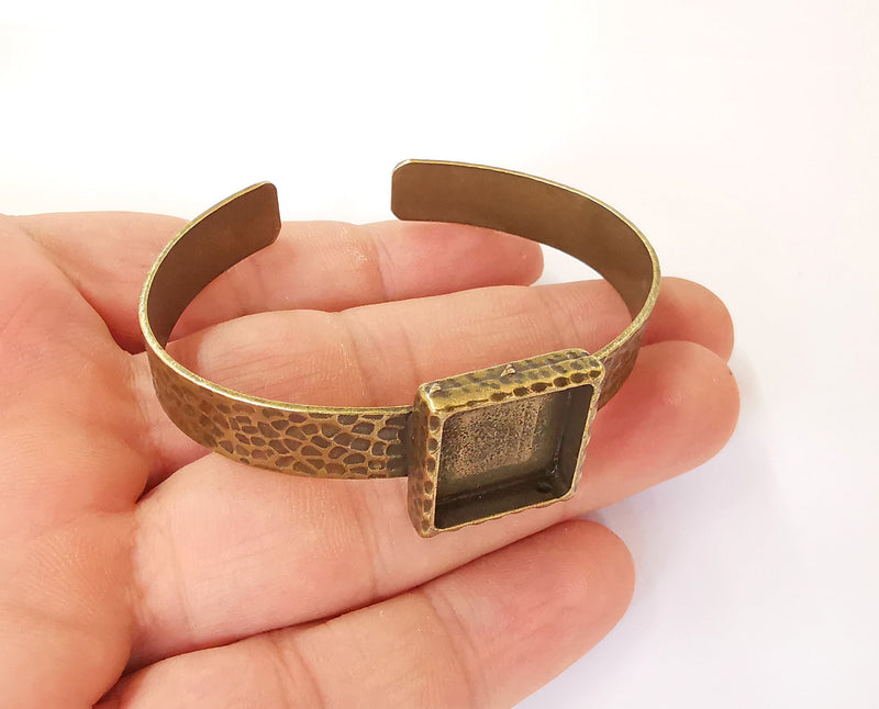 Bracelet blank Resin cuff Dry flower inlay blank Cuff bezel Glass cabochon base Hammered adjustable Antique bronze (16x16mm ) G23349