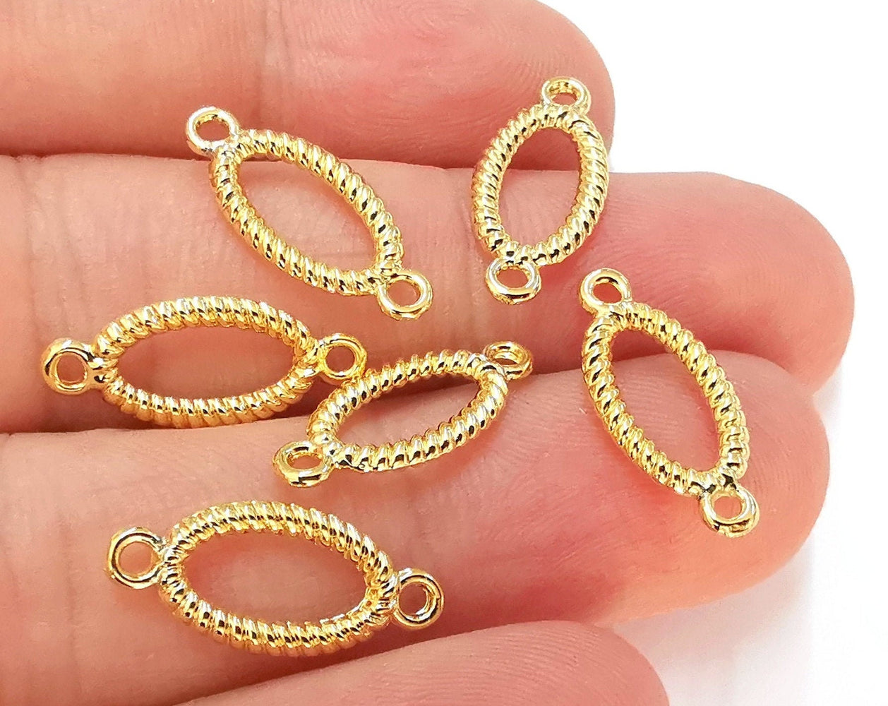 10 Oval Twisted Charms Connector 24K Shiny Gold Plated Findings (20x9mm)  G22923
