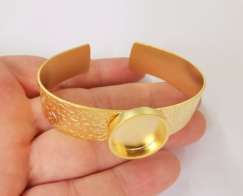 Bracelet blank Resin cuff Dry flower inlay blank Cuff bezel Glass cabochon base Textured adjustable matte gold plated (18mm ) G23376