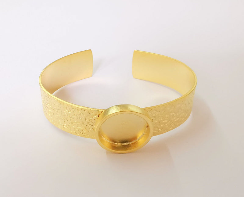 Bracelet blank Resin cuff Dry flower inlay blank Cuff bezel Glass cabochon base Textured adjustable matte gold plated (18mm ) G23376