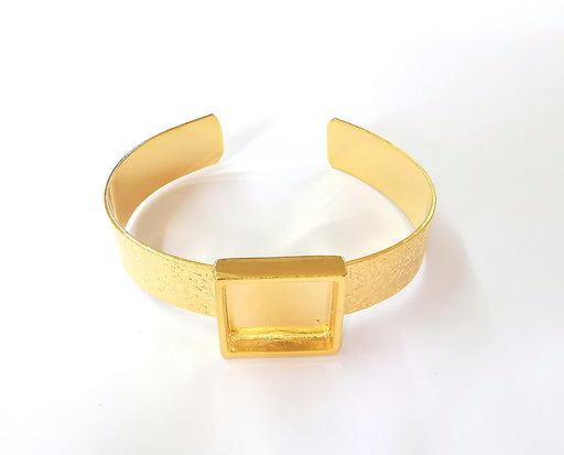 Bracelet blank Resin cuff Dry flower inlay blank Cuff bezel Glass cabochon base Textured adjustable Shiny gold plated (20x20mm ) G23381