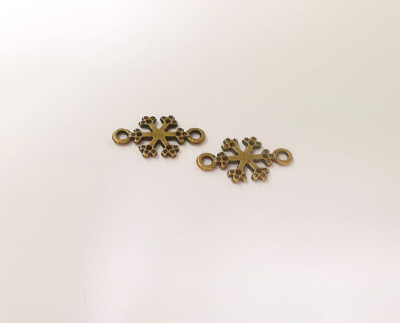 10 Snowflake charms connector Antique bronze plated charms (20x11mm) G23380