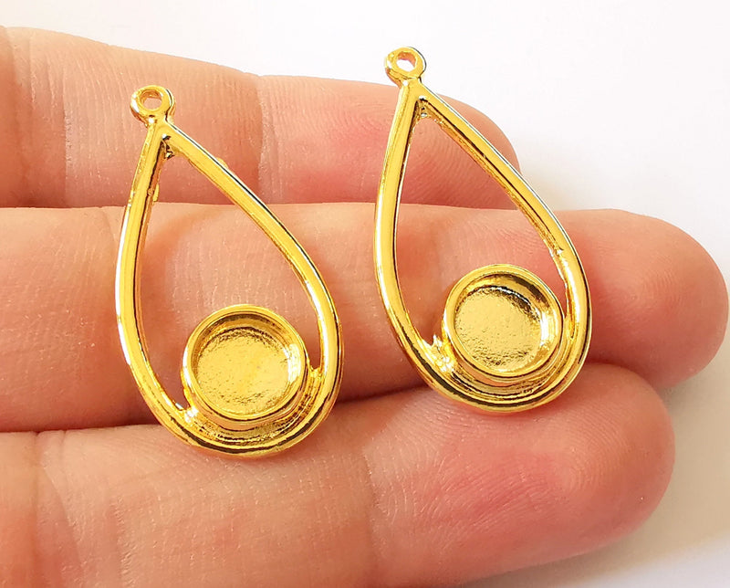 2 Gold Pendant Blank 24k Shiny Gold Plated  (8mm blank)  G22960